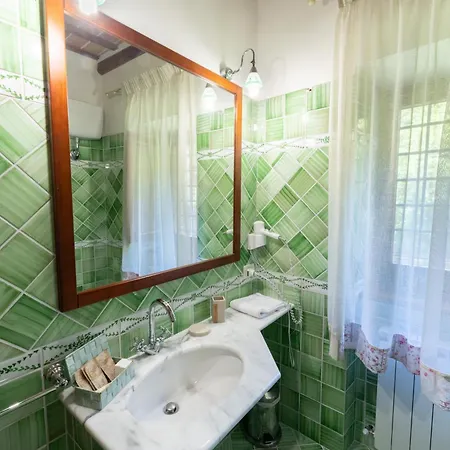 Rocca Del Nera Agroturismo *